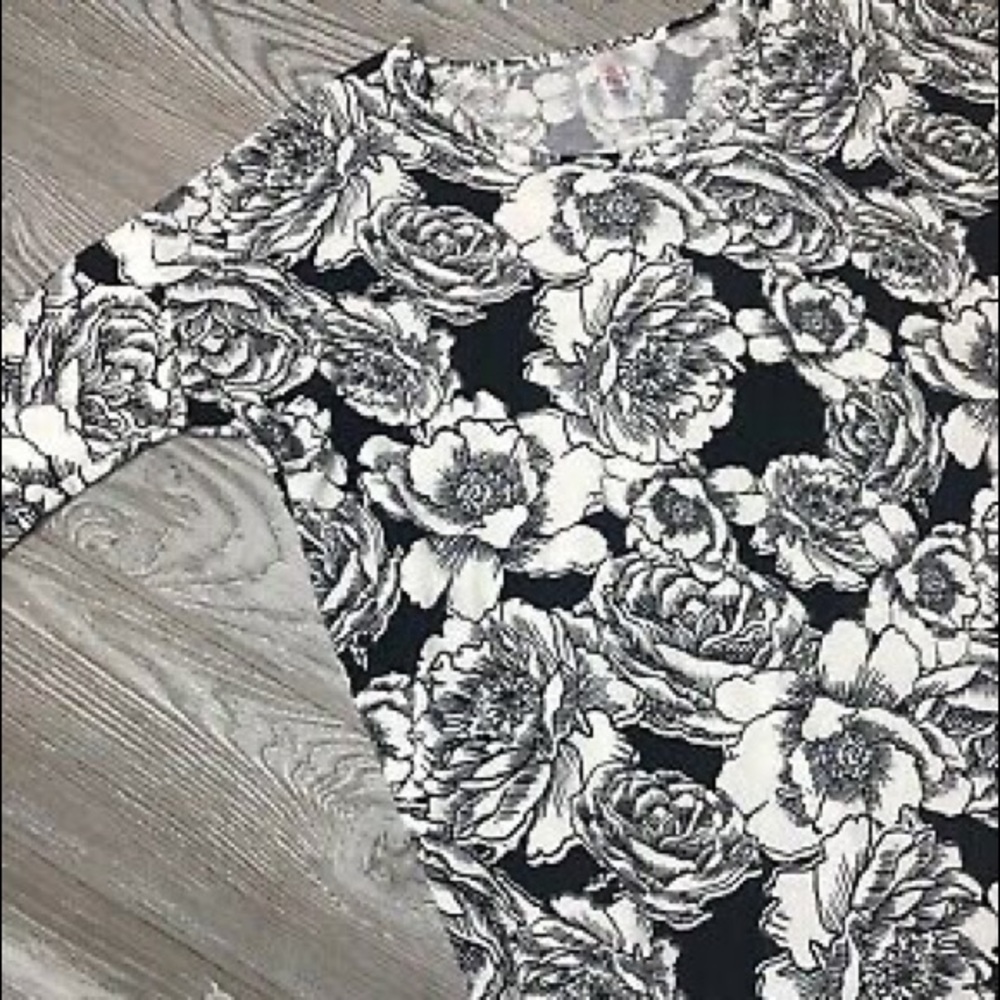 NWT LuLaRoe Irma, XS
